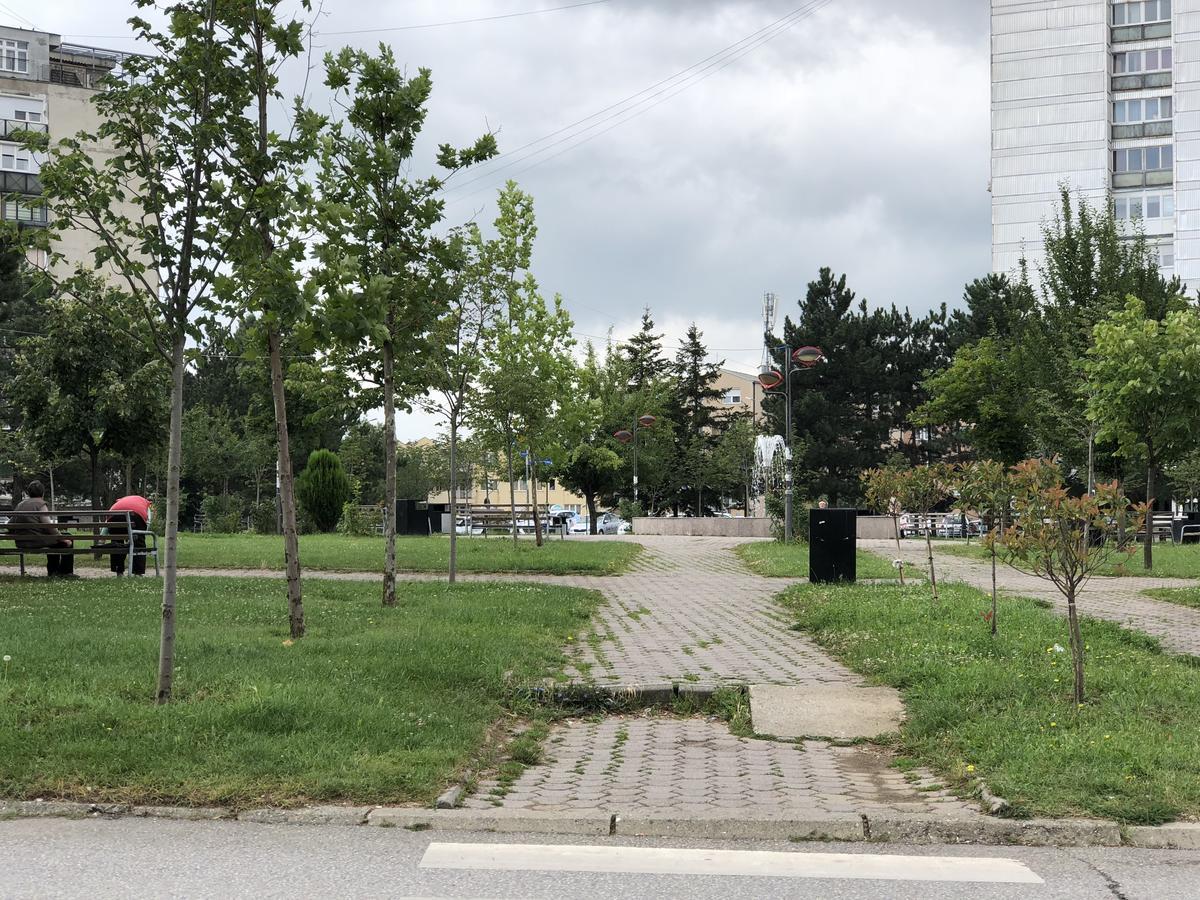 Ulpiana Apartment Pristina Buitenkant foto