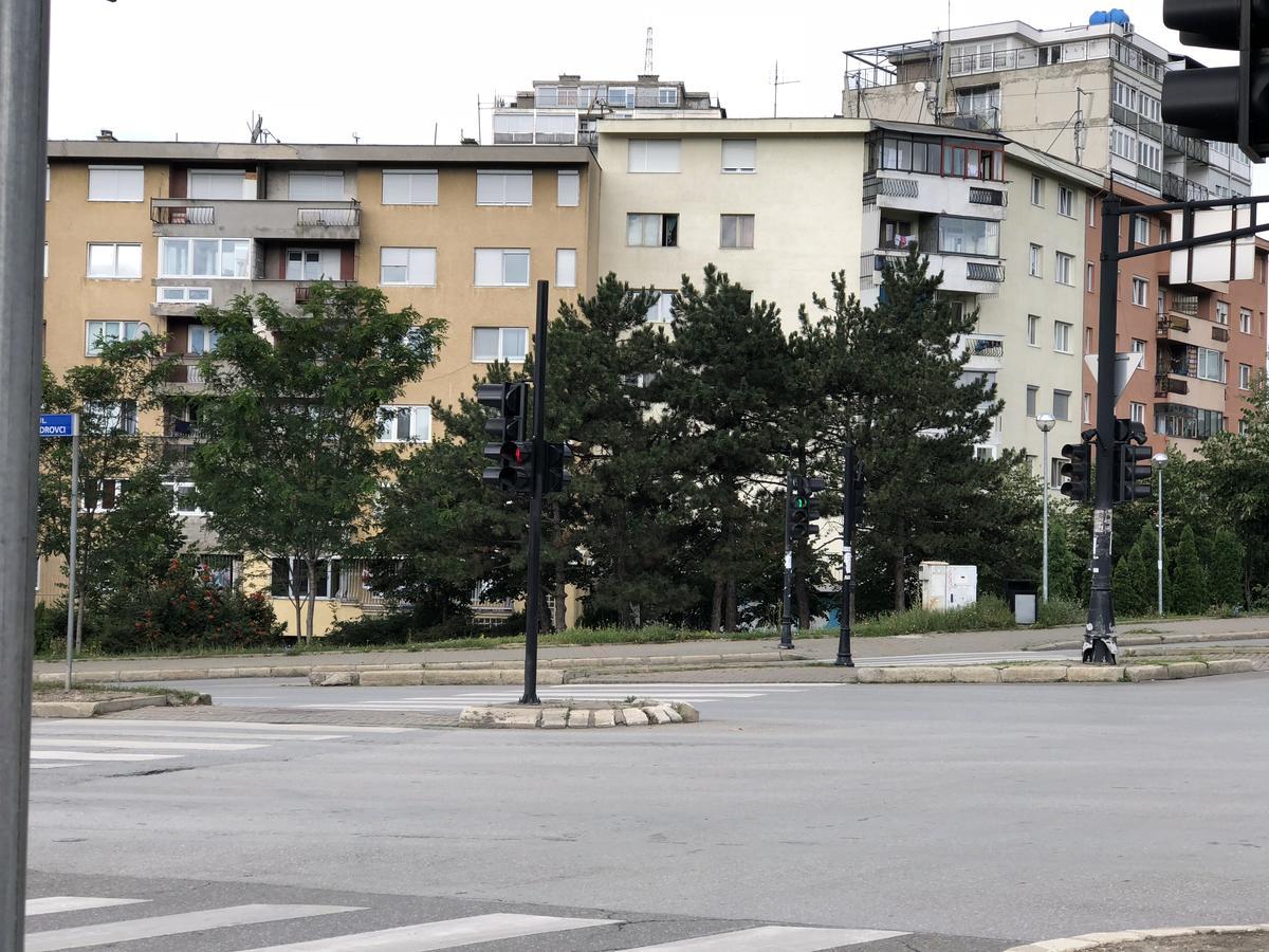Ulpiana Apartment Pristina Buitenkant foto